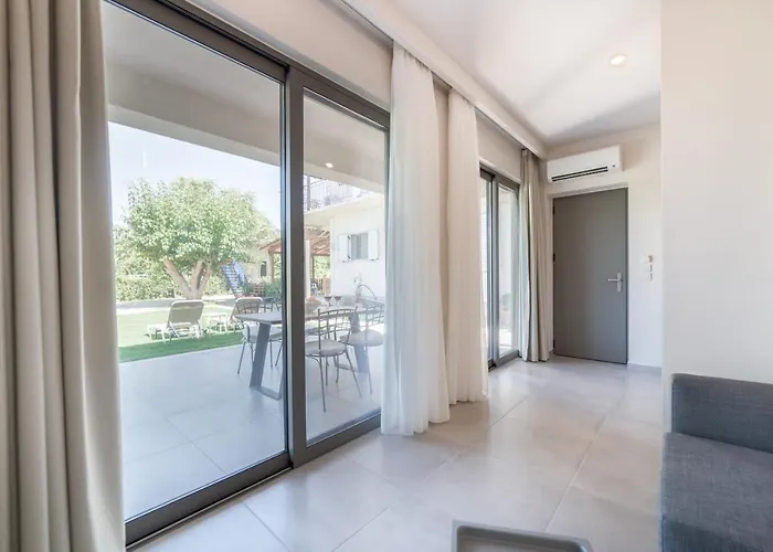 Lemonia Accommodations